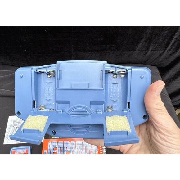 1995 Jeopardy Handheld Game Tiger Electronics Tested 2 Cartridge & Books -A75 - Picture 7 of 9